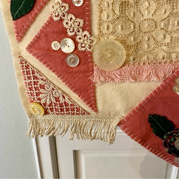 Handcrafted Felt Valentine “Be Mine” Wall Hanging Banner Romantic Lace Appliqué - Picture 12 of 15